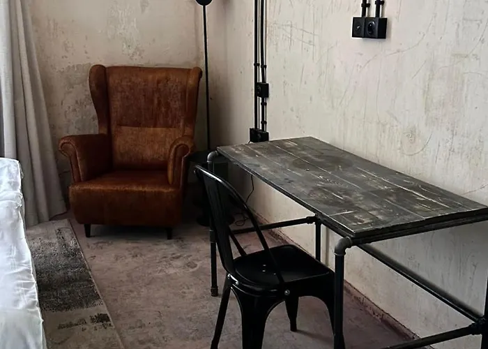 Arche Hangar 3500 アパートホテル ミエルノ