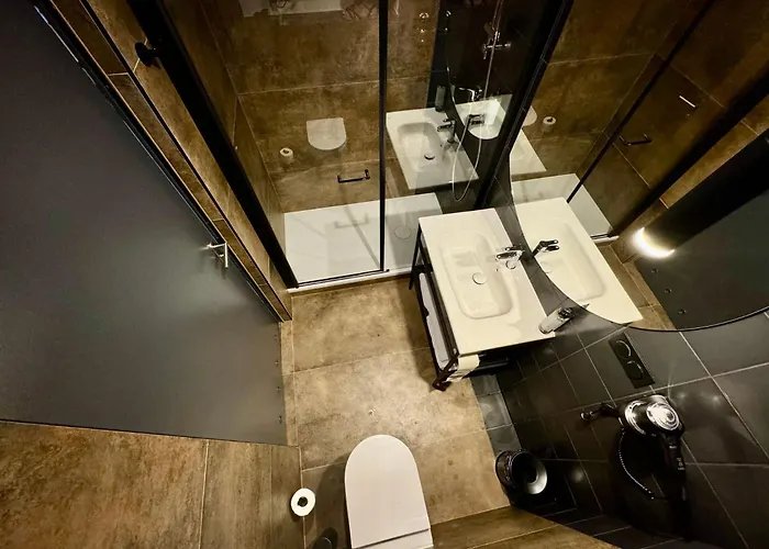 アパートホテル Arche Hangar 3500 ミエルノ